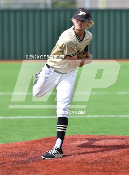 Thumbnail 2 in Gunter vs Palmer (UIL 3A Region 2 Area Playoff) photogallery.