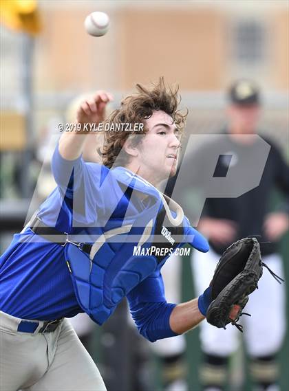 Thumbnail 2 in Gunter vs Palmer (UIL 3A Region 2 Area Playoff) photogallery.