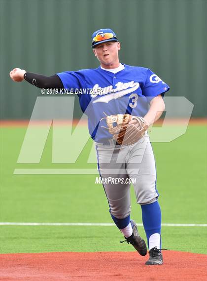 Thumbnail 2 in Gunter vs Palmer (UIL 3A Region 2 Area Playoff) photogallery.