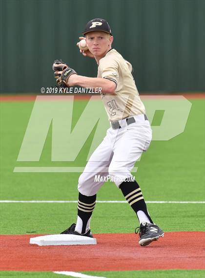 Thumbnail 3 in Gunter vs Palmer (UIL 3A Region 2 Area Playoff) photogallery.