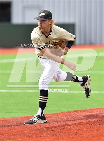 Thumbnail 3 in Gunter vs Palmer (UIL 3A Region 2 Area Playoff) photogallery.