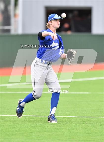 Thumbnail 3 in Gunter vs Palmer (UIL 3A Region 2 Area Playoff) photogallery.