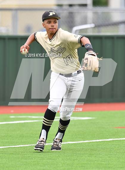 Thumbnail 2 in Gunter vs Palmer (UIL 3A Region 2 Area Playoff) photogallery.