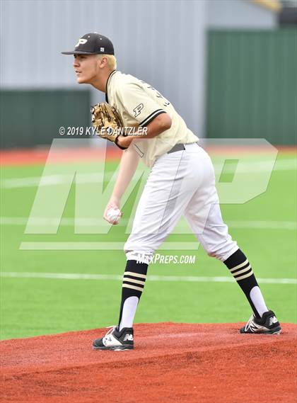 Thumbnail 2 in Gunter vs Palmer (UIL 3A Region 2 Area Playoff) photogallery.