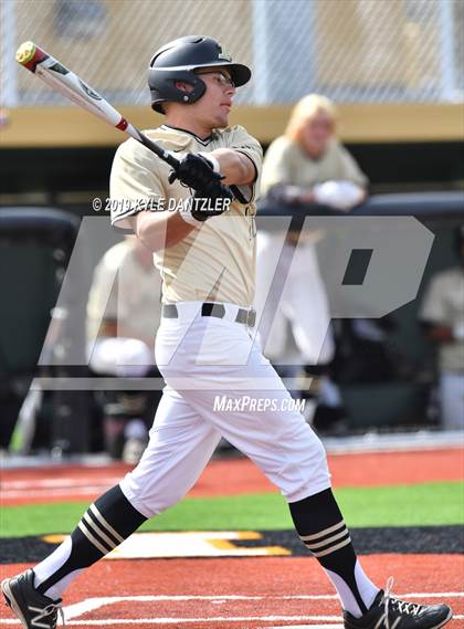 Thumbnail 1 in Gunter vs Palmer (UIL 3A Region 2 Area Playoff) photogallery.