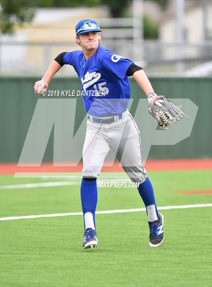 Thumbnail 2 in Gunter vs Palmer (UIL 3A Region 2 Area Playoff) photogallery.