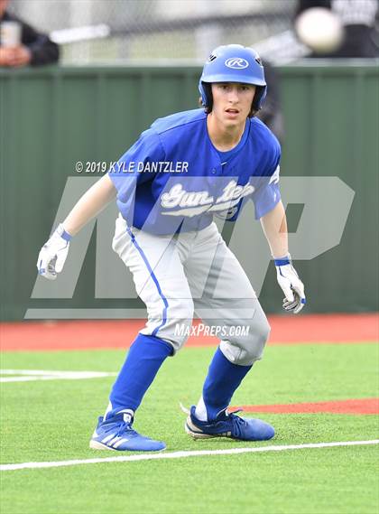 Thumbnail 3 in Gunter vs Palmer (UIL 3A Region 2 Area Playoff) photogallery.