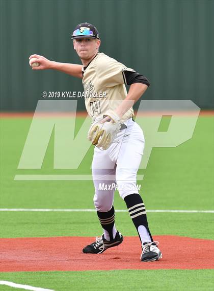 Thumbnail 3 in Gunter vs Palmer (UIL 3A Region 2 Area Playoff) photogallery.