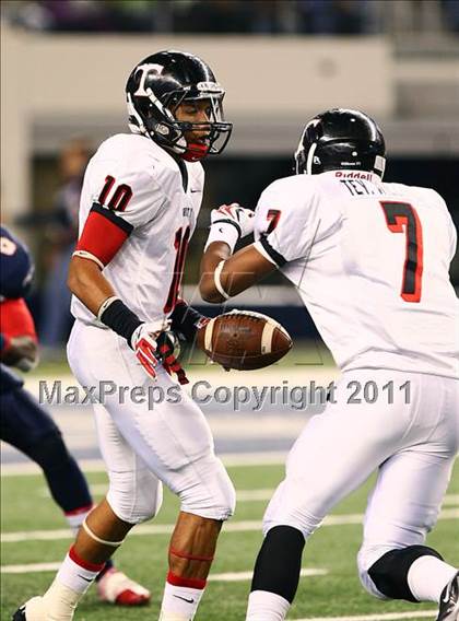 Thumbnail 2 in Allen vs. Trinity (5A Division 1 Region 1 Area Playoffs) photogallery.