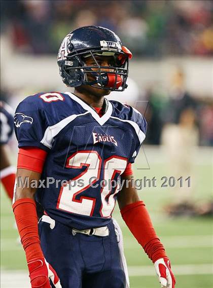 Thumbnail 3 in Allen vs. Trinity (5A Division 1 Region 1 Area Playoffs) photogallery.