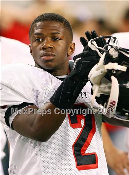 Thumbnail 2 in Allen vs. Trinity (5A Division 1 Region 1 Area Playoffs) photogallery.