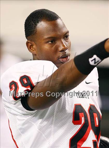 Thumbnail 1 in Allen vs. Trinity (5A Division 1 Region 1 Area Playoffs) photogallery.