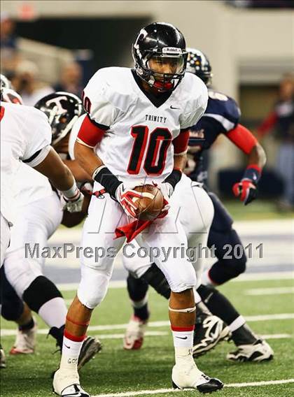 Thumbnail 3 in Allen vs. Trinity (5A Division 1 Region 1 Area Playoffs) photogallery.
