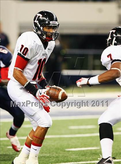 Thumbnail 1 in Allen vs. Trinity (5A Division 1 Region 1 Area Playoffs) photogallery.