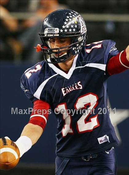 Thumbnail 3 in Allen vs. Trinity (5A Division 1 Region 1 Area Playoffs) photogallery.