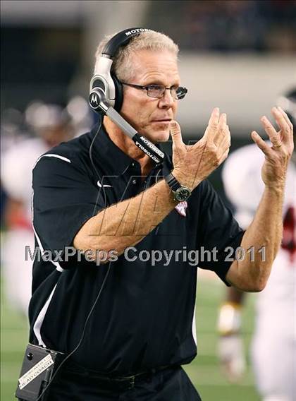 Thumbnail 3 in Allen vs. Trinity (5A Division 1 Region 1 Area Playoffs) photogallery.