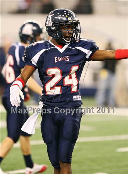 Thumbnail 3 in Allen vs. Trinity (5A Division 1 Region 1 Area Playoffs) photogallery.