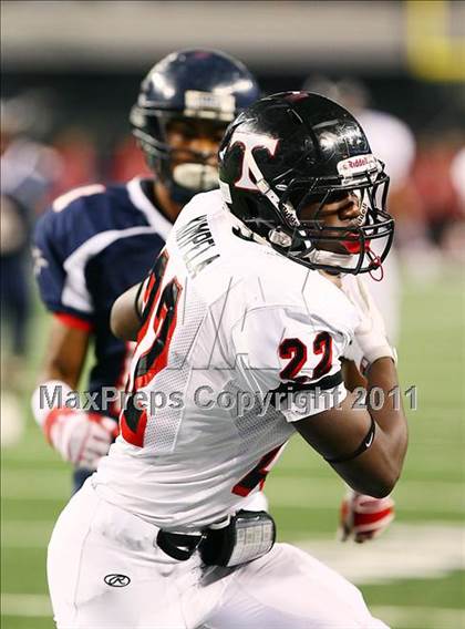 Thumbnail 3 in Allen vs. Trinity (5A Division 1 Region 1 Area Playoffs) photogallery.