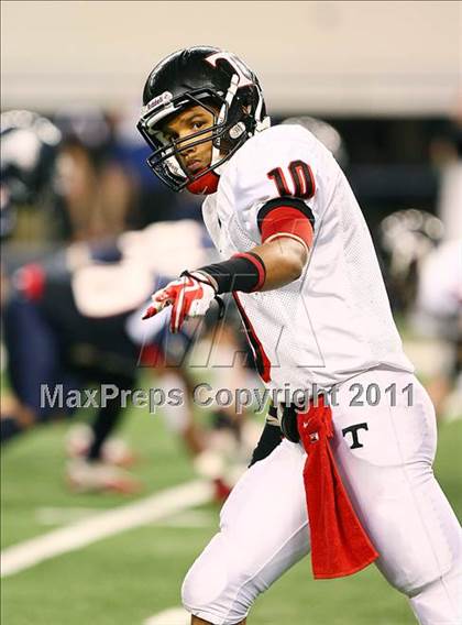 Thumbnail 1 in Allen vs. Trinity (5A Division 1 Region 1 Area Playoffs) photogallery.