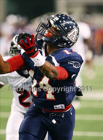 Thumbnail 2 in Allen vs. Trinity (5A Division 1 Region 1 Area Playoffs) photogallery.