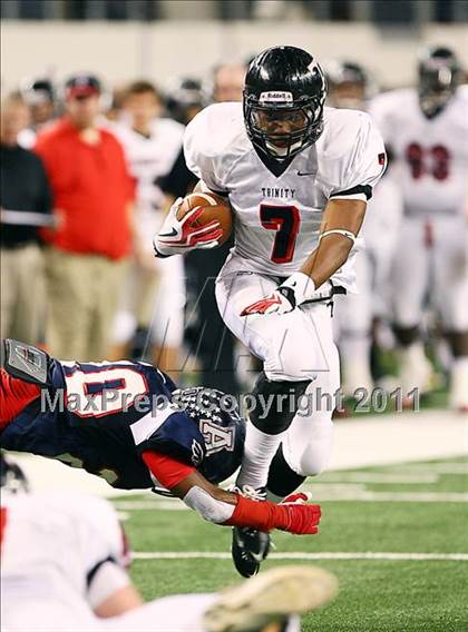 Thumbnail 1 in Allen vs. Trinity (5A Division 1 Region 1 Area Playoffs) photogallery.
