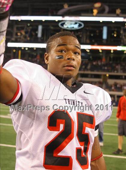 Thumbnail 2 in Allen vs. Trinity (5A Division 1 Region 1 Area Playoffs) photogallery.