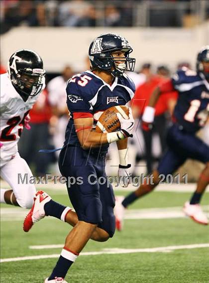 Thumbnail 1 in Allen vs. Trinity (5A Division 1 Region 1 Area Playoffs) photogallery.