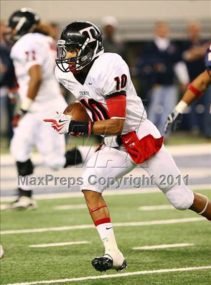 Thumbnail 2 in Allen vs. Trinity (5A Division 1 Region 1 Area Playoffs) photogallery.