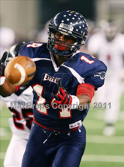 Thumbnail 3 in Allen vs. Trinity (5A Division 1 Region 1 Area Playoffs) photogallery.
