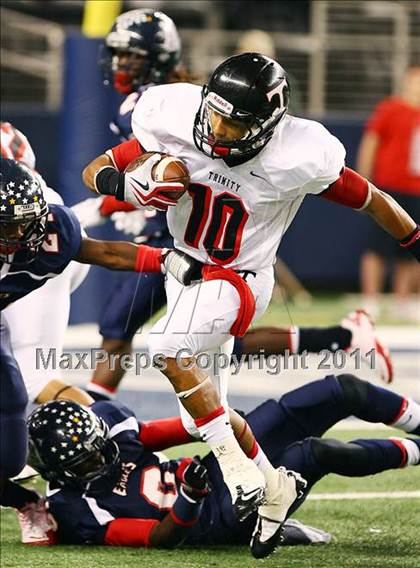 Thumbnail 1 in Allen vs. Trinity (5A Division 1 Region 1 Area Playoffs) photogallery.