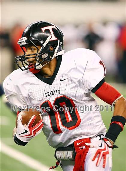 Thumbnail 1 in Allen vs. Trinity (5A Division 1 Region 1 Area Playoffs) photogallery.