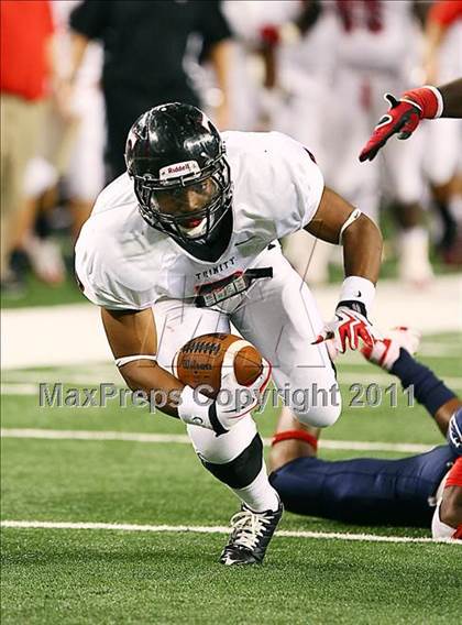 Thumbnail 2 in Allen vs. Trinity (5A Division 1 Region 1 Area Playoffs) photogallery.