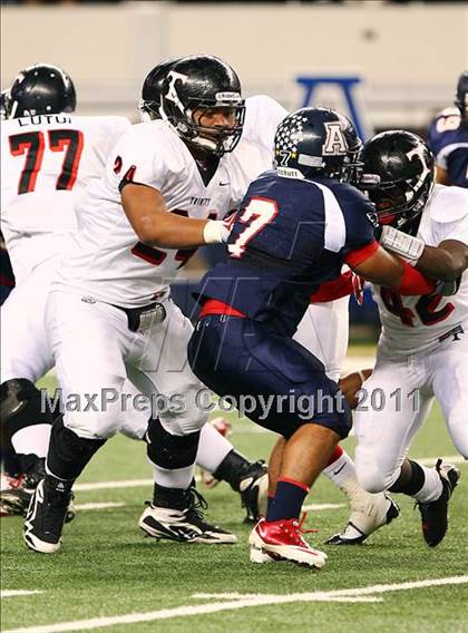 Thumbnail 1 in Allen vs. Trinity (5A Division 1 Region 1 Area Playoffs) photogallery.