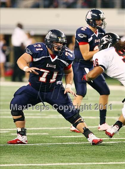Thumbnail 1 in Allen vs. Trinity (5A Division 1 Region 1 Area Playoffs) photogallery.
