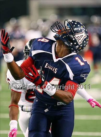 Thumbnail 1 in Allen vs. Trinity (5A Division 1 Region 1 Area Playoffs) photogallery.