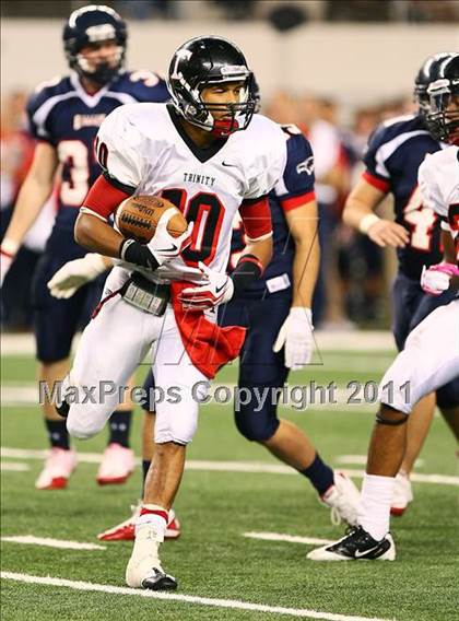 Thumbnail 2 in Allen vs. Trinity (5A Division 1 Region 1 Area Playoffs) photogallery.