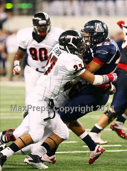 Thumbnail 1 in Allen vs. Trinity (5A Division 1 Region 1 Area Playoffs) photogallery.