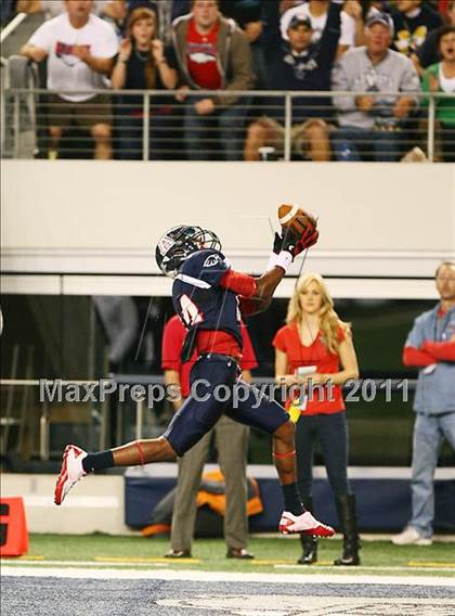 Thumbnail 3 in Allen vs. Trinity (5A Division 1 Region 1 Area Playoffs) photogallery.
