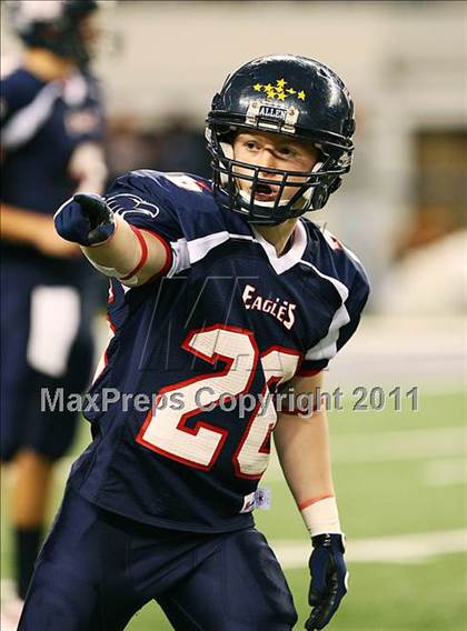 Thumbnail 1 in Allen vs. Trinity (5A Division 1 Region 1 Area Playoffs) photogallery.