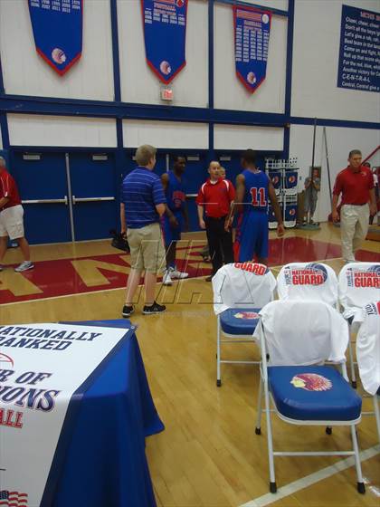 Thumbnail 3 in Madison Central TOC Ceremony photogallery.