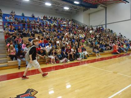 Thumbnail 3 in Madison Central TOC Ceremony photogallery.