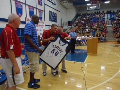 Thumbnail 3 in Madison Central TOC Ceremony photogallery.