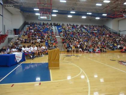Thumbnail 1 in Madison Central TOC Ceremony photogallery.