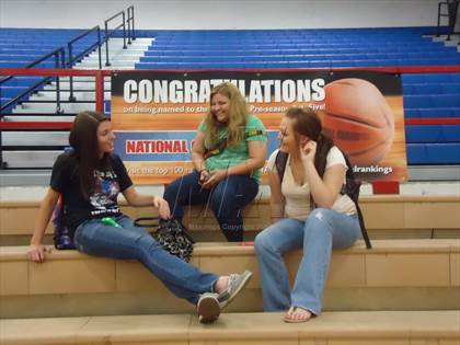 Thumbnail 3 in Madison Central TOC Ceremony photogallery.