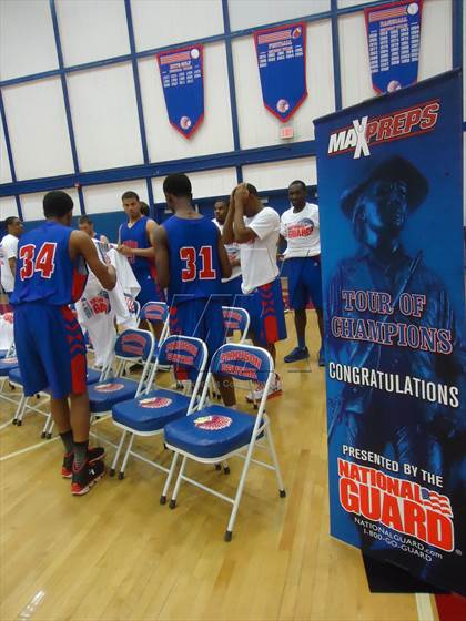 Thumbnail 2 in Madison Central TOC Ceremony photogallery.