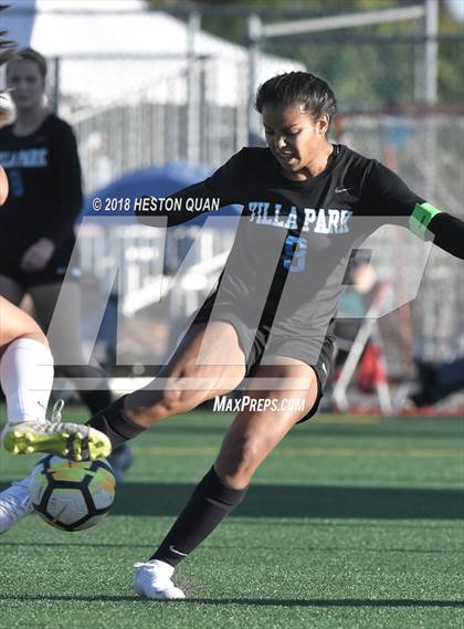 Thumbnail 3 in Villa Park @ Mater Dei (Mater Dei Premier Invitational) photogallery.