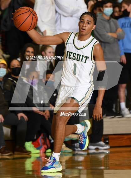 Thumbnail 1 in Central Catholic @ Jesuit photogallery.