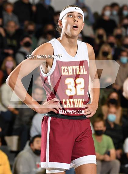 Thumbnail 3 in Central Catholic @ Jesuit photogallery.