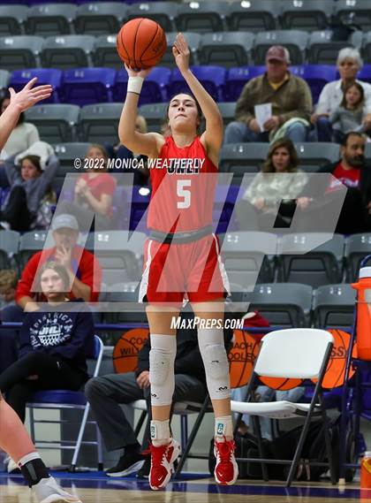Thumbnail 2 in Jim Ned vs. Holliday (UIL 3A Area Playoff) photogallery.