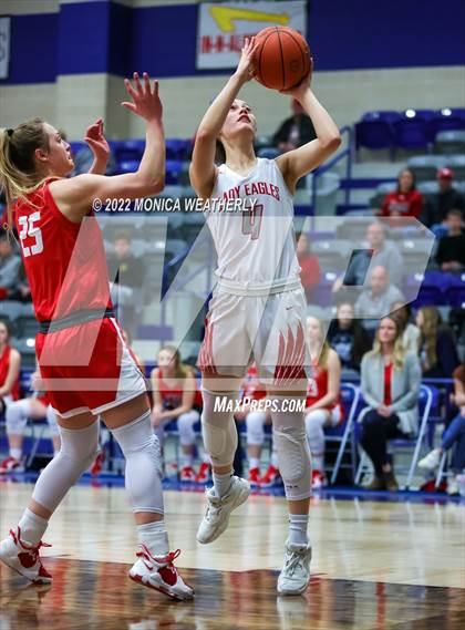 Thumbnail 2 in Jim Ned vs. Holliday (UIL 3A Area Playoff) photogallery.